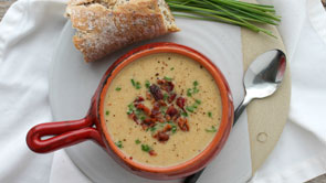 Creamy Roasted Cauliflower Soup with Crispy Bacon