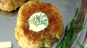 Shrimp Cakes with Horseradish Dill Sauce