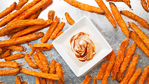 Greek Yogurt Sriracha Dip