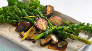 Stir-Fried Chinese Broccoli with Oyster Sauce