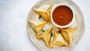 Momos with Peanut Sauce