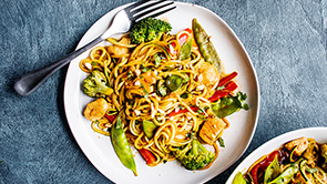 Zucchini Noodle Hoisin Chicken Stir Fry